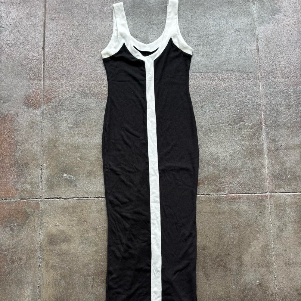 Micas color block v neck maxi dress